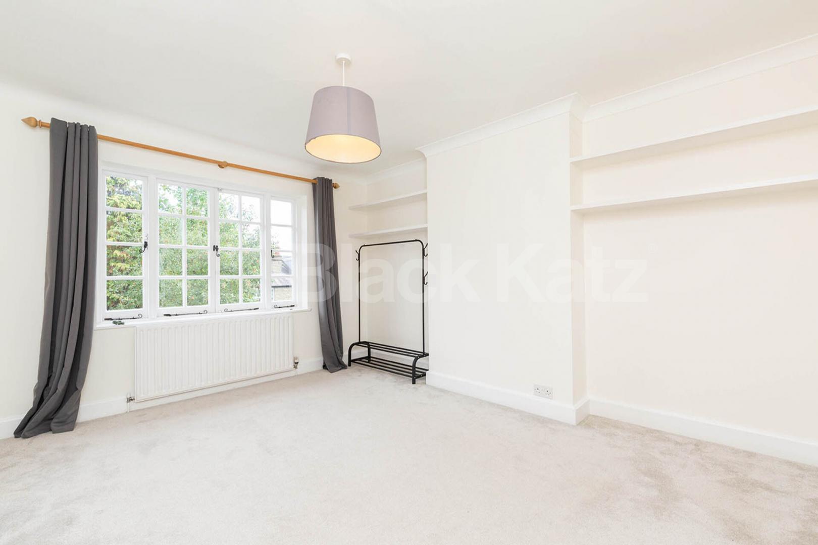 Stunning House on a private residential street located in Muswell hill Cascade Avenue, Muswell Hill 